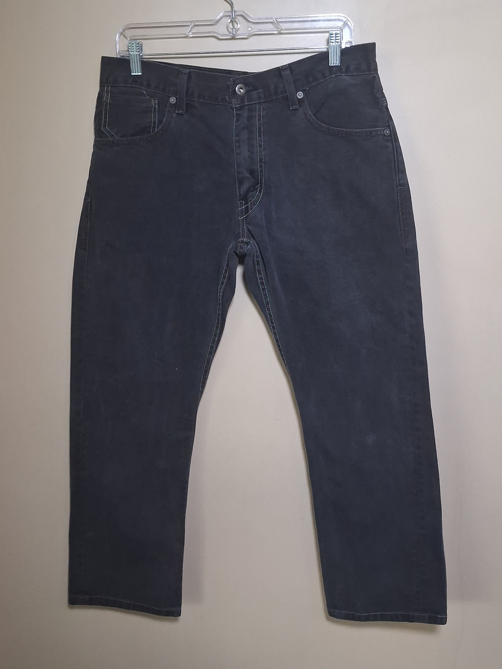Levi's Men’s 514 Slim Straight Faded Black Jeans; Size 34x30
